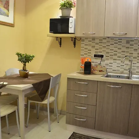 Apartment La Casetta In Centro